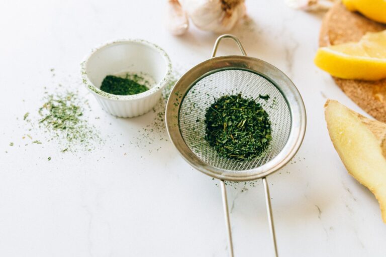 Parsley : Benefits, Side Effects, Uses
