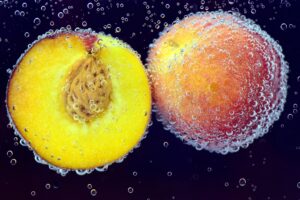 Peach Juice: Benefits, Side Effects, Nutrition