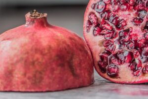 Pomegranate Juice: Nutrition, Benefits, Side Effects