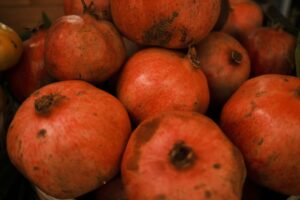 Pomegranate Leaf Tea: Benefits, Side Effects