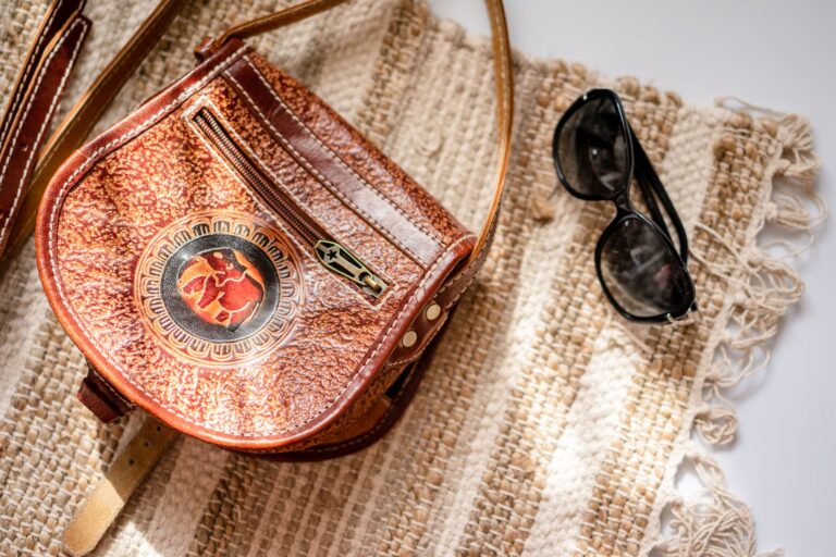 Pu Leather vs Faux Leather: Key Differences, Durability