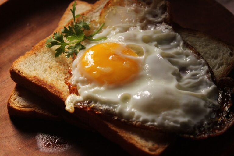 Quick and Easy Breakfast Recipes With Cabbage: 8 Fast Ideas
