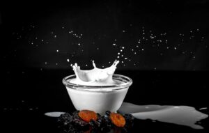 Raisin Milk: Nutrition, Benefits, Side Effects