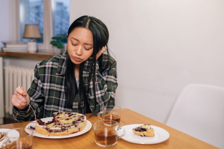 Recovering from Food Poisoning: What to Eat — A Gentle Plan