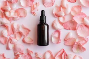 Rose Oil: Benefits, Side Effects, Uses, Dosage