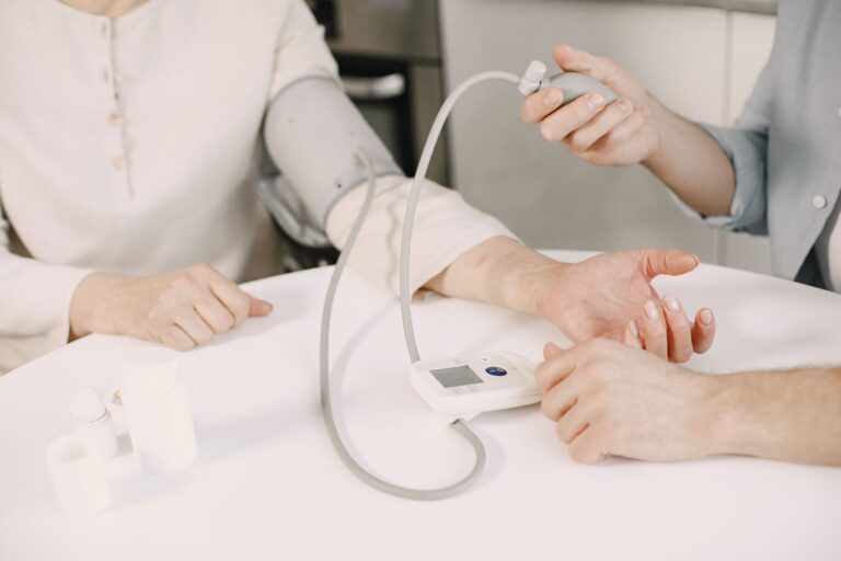 Signs Your Blood Pressure Is Getting Worse: A Symptom