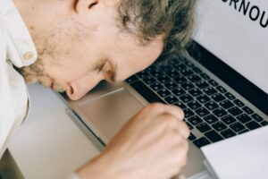Sleep Deprivation in Gen Z: Causes, Signs, Effects