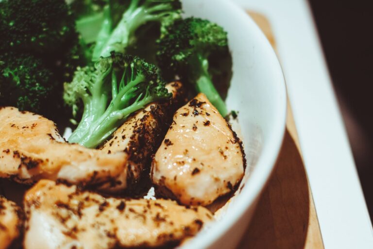 The Number of Calories in One Gram of Protein: 4 Kcal and What