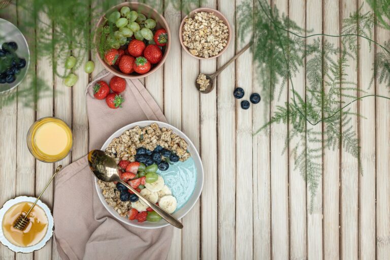 What Foods to Avoid If Estrogen Is High? A Hormone-Balancing