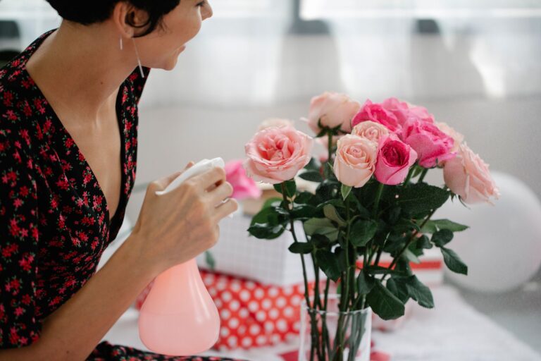 What Is the Best Homemade Bug Spray for Roses? 5 Safe DIY
