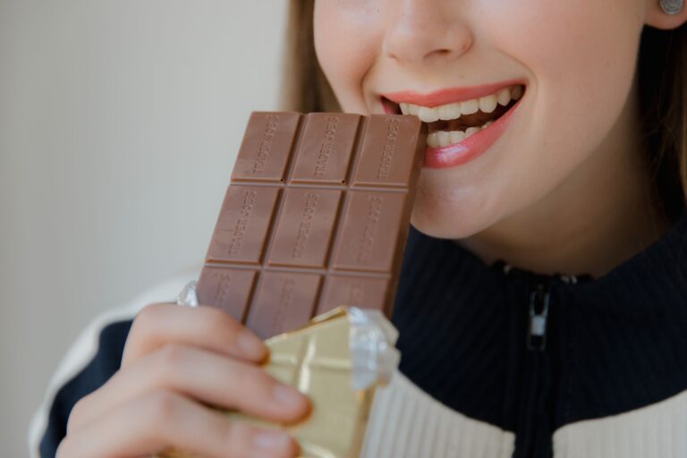 Why Do My Teeth Hurt After Eating Chocolate? Common Causes