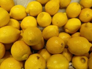 Yuzu Fruit: Benefits, Nutrition, Side Effects, Uses